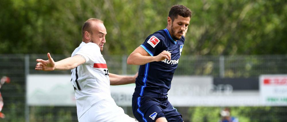 Stevan Jovetic (re.) ist einer der neuen Spieler bei Hertha BSC.