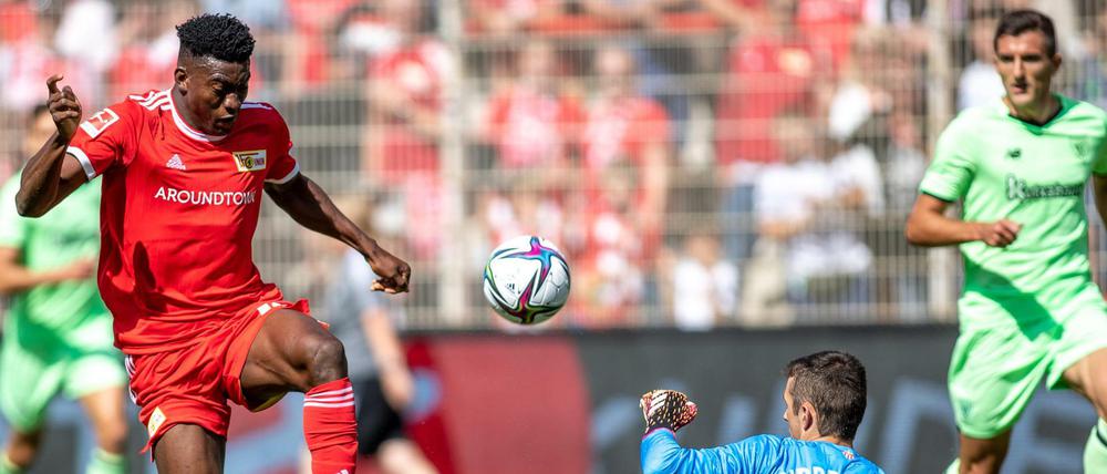 Internationaler Vorgeschmack. Im letzten Testspiel trat Rekordtransfer Taiwo Awoniyi (links) mit Union gegen Bilbao an.