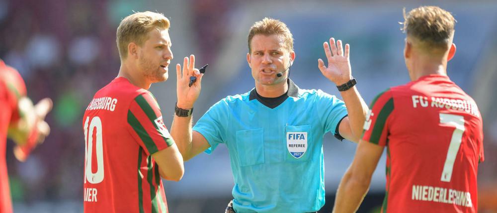 Beim Spiel gegen TSG Hoffenheim reklamierte Augsburg ein Handspiel. 