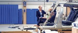 Call me „Eva“. In Schweden wurde der Prototyp eines weiblichen Dummys entwickelt. Neue Automodelle müssen bisher aber weiterhin nur mit den herkömmlichen, also männlichen Modellen getestet werden. 