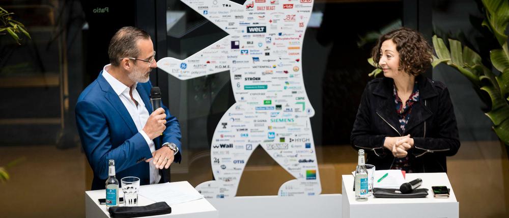 Gute Zahlen. Stefan Franzke, Chef von „Berlin Partner für Wirtschaft und Technologie“ stellt mit Wirtschaftssenatorin Ramona Pop (Grüne) die Bilanz vor.