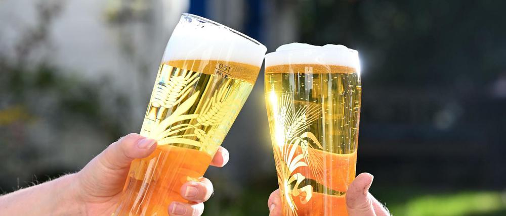 Ein Prösterchen auf den Feierabend - und dann langsam zur Ruhe kommen. Aber was ist mit denen, die keinen Alkohol mögen?