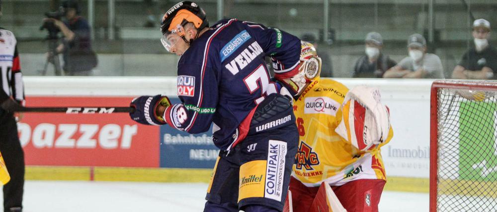 Neu in Europa.Yannick Veilleux bei seinem ersten Einsatz für die Eisbären im Spiel gegen Biel.