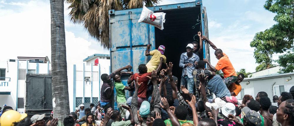 Die humanitäre Lage in Haiti spitzt sich nach dem Erdbeben dramatisch zu.
