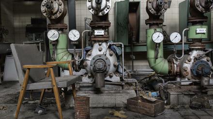 Petra Lehnardt-Olms Foto "Zur Ruhe setzen" ist zu sehen in der Ausstellung und dem Katalog "Arbeitsspuren - Lebensspuren / Industriekultur Reinickendorf" in den Wilhelm-Hallen Berlin-Reinickendorf ab 18. August 2021.