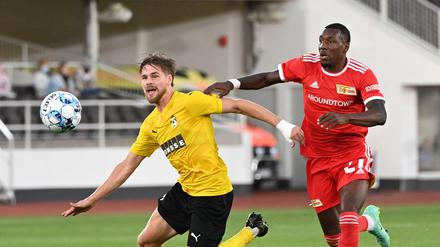 Sheraldo Becker (rechts) kam gegen Kuopio erstmals nach seiner Verletzungspause wieder zum Einsatz.