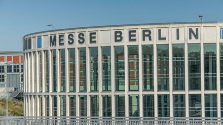 Die Messe Berlin braucht wegen der anhaltenden Pandemie weitere Finanzhilfen.
