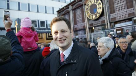 Georg Friedrich Prinz von Preußen geht gegen Medien und Historiker vor - teilweise mit Erfolg.