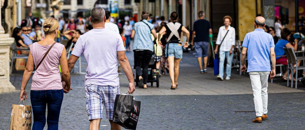 Nach dem langen Lockdown haben die Deutschen das Shoppen wieder für sich entdeckt.