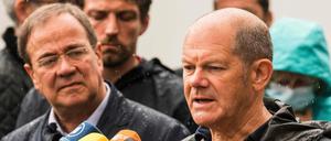 Armin Laschet und Olaf Scholz hatten gemeinsam die Hochwassergebiete besucht.