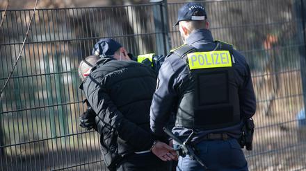 Festnahme eines mutmaßlichen Dealers bei einer Großaktion im März 2020. 