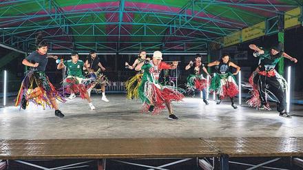 Szene aus Amanda Pinas Choreografie „Frontera“