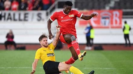 Kampf um den Ball: Unions Taiwo Awoniyi im Conference League Hinspiel gegen Kuopion Palloseura. 