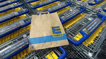 Edeka liefert sich mit einem Smoothie-Hersteller einen Handelsstreit.