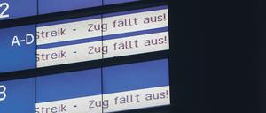 Klappe, die Zweite. Schon wieder streiken die Lokführer und bringen damit viele Fahrgäste auf dem Weg zur Arbeit oder zu Geschäftsterminen in die Bredouille. 