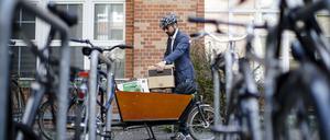 Für ihren Vorschlag, eine Million Lastenräder mit jeweils 1000 Euro Zuschuss vom Bund zu fordern, erntete die Partei am Sonntag Kritik von CDU, FDP und Linken.