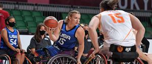 Für Rose Hollermann (Mitte) haben die paralympischen Spiele eine große Bedeutung.