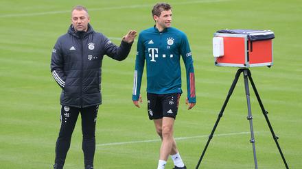 Am Freitag bei der Verkündung von Flicks Kader dürften einige Spieler dabei sein, die schon 30 Jahre und älter sind, wie Thomas Müller.