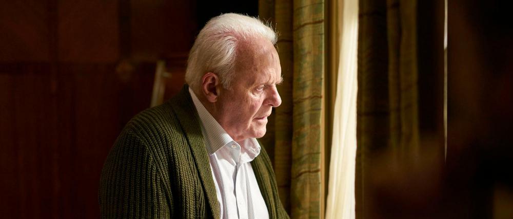 Ist das hier meine Wohnung? Bin ich noch ich? Anthony Hopkins als Anthony in "The Father".