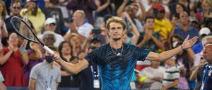 Nach dem Match gegen Stefanos Tsitsipas beschwerte sich Alexander Zverev über seinen Kontrahenten. Der Grieche soll während eines Toilettengangs Kontakt mit seinem Trainer aufgenommen haben.