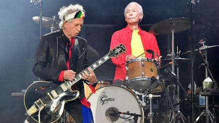 Charlie Watts (r.) mit Keith Richards 2018 beim Auftritt der Rolling Stones im Olympiastadion.