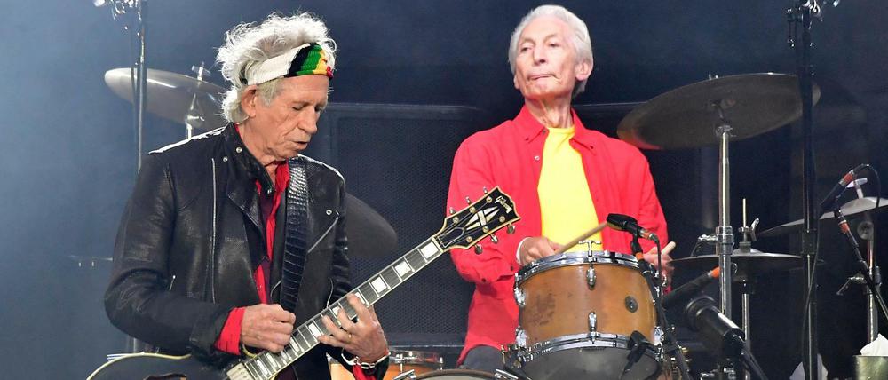 Charlie Watts (r.) mit Keith Richards 2018 beim Auftritt der Rolling Stones im Olympiastadion.