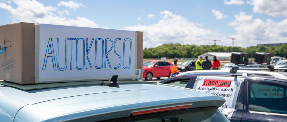 Die Querdenker planen mehrere Autokorsos in Berlin.