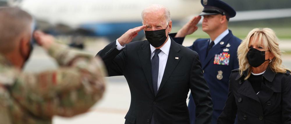 US-Präsident Joe Biden und First Lady Jill Biden am Sonntag in Dover, Delaware.
