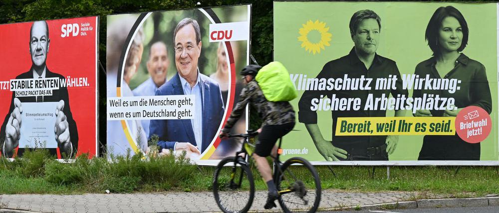 Ob die Sache nach dem Triell klarer ist? Wahlplakate in Frankfurt am Main.
