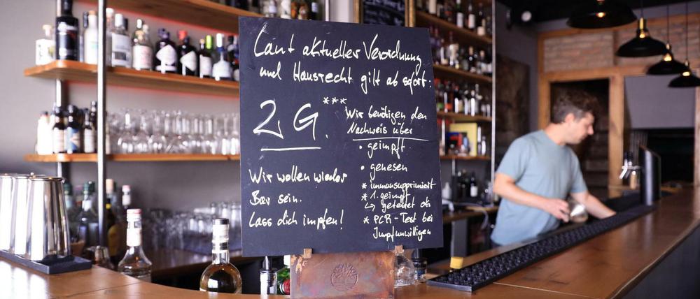 Dieser Wirt in Potsdam macht von seinem Hausrecht Gebrauch – und setzt 2G um.