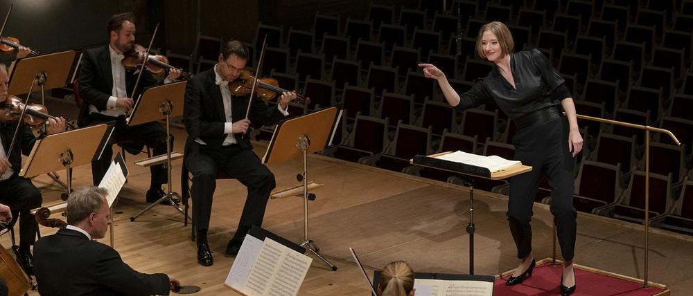 Joana Mallwitz und das Konzerthausorchester.
