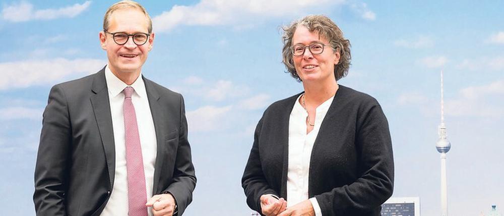 Der Regierende Bürgermeister Michael Müller und IHK-Präsidentin Beatrice Kramm sind sich einig, dass die Digitalisierung in der Stadt vorangetrieben werden muss.