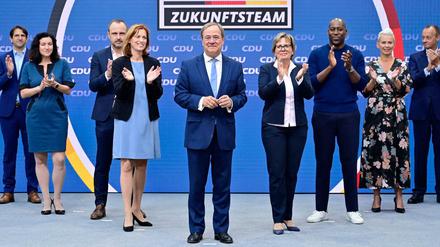 Applaus fürs Team Laschet.