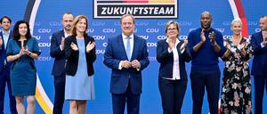 Applaus fürs Team Laschet.