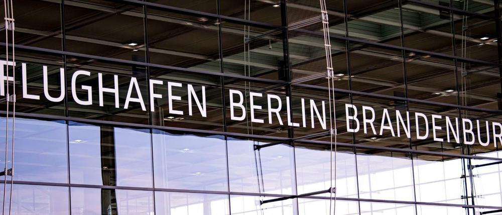 Der neue Willy-Brandt-Flughafen in Schönefeld, seit Oktober 2020 in Betrieb, behält ein Führungstrio.
