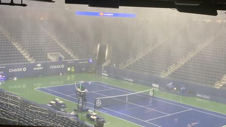 Nasse Angelegenheit. Das leere Louis-Armstrong-Stadion in New York steht wegen heftigen Regenfällen unter Wasser. 