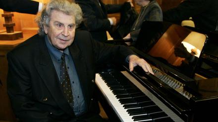 Mikis Theodorakis (1925-2021)