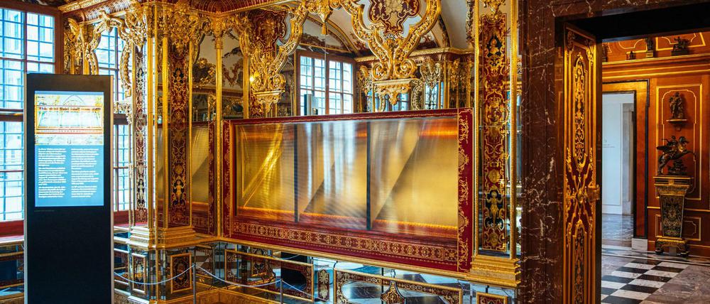 Die ausgeraubte Vitrine im Juwelenzimmer des Historischen Grünen Gewölbes im Residenzschloss in Dresden. (Archivfoto)