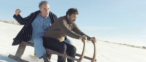 Wolf (Sebastian Blomberg, links) mit Rafid Alwan, Deckname „Curveball“ (Dar Salim).