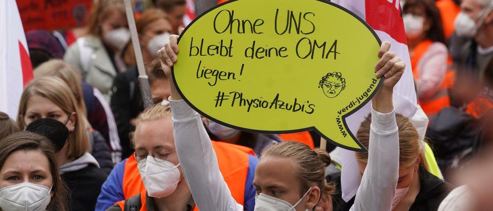 Proteste von Beschäftigten der landeseigenen Kliniken vor der Vivantes-Zentrale in Berlin vor einigen Tagen.