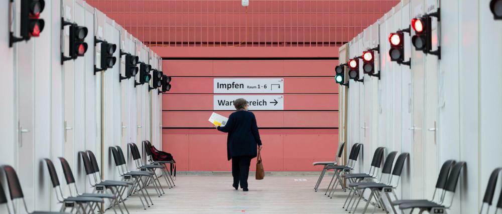 Impfmüdigkeit. Am Montag wurden so wenige Impfdosen verabreicht wie zuletzt Anfang Februar zu Beginn einer Woche.