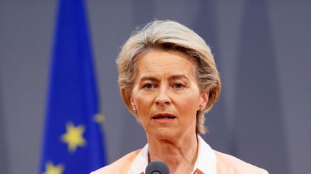 EU-Kommissionschefin von der Leyen fordert, dass die Justizsysteme in der EU unabhängig von der Politik sein müssen. 