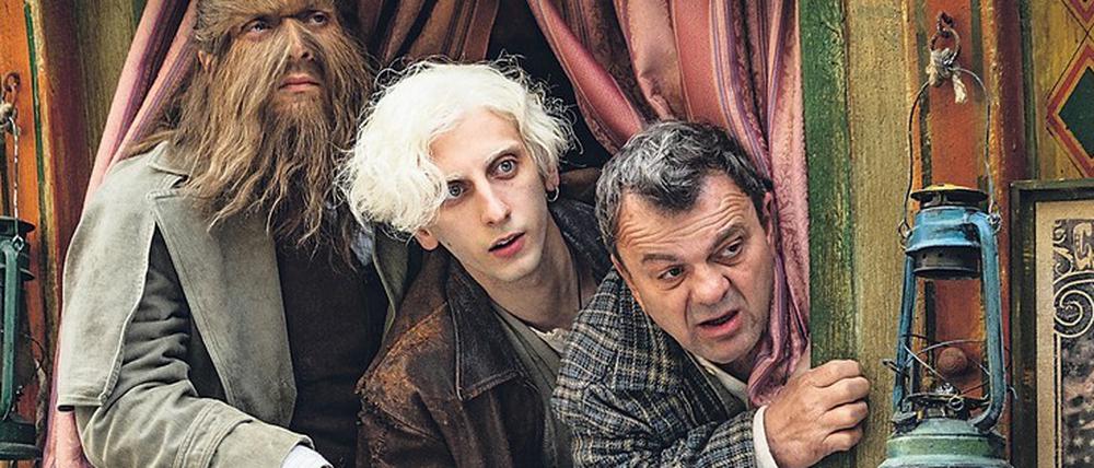 Wolfsmann Fulvio (Claudio Santamaria), Insektenflüsterer Cencio (Pietro Castellitto) und der magnetische Mario (Giancarlo Martini) sind drei Viertel der „Fantastic Four“.