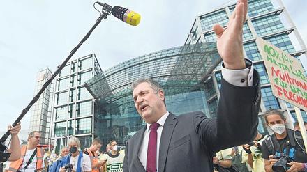 Der große Zampano. Claus Weselsky war vor ein paar Tagen bei einer Protestkundgebung seiner Gewerkschaft in Berlin in seinem Element. Für die einen ist der GDL-Chef der letzte echte Arbeiterführer, für die anderen ein starrsinniger Streikhansel. 
