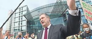 Der große Zampano. Claus Weselsky war vor ein paar Tagen bei einer Protestkundgebung seiner Gewerkschaft in Berlin in seinem Element. Für die einen ist der GDL-Chef der letzte echte Arbeiterführer, für die anderen ein starrsinniger Streikhansel. 