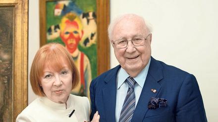 Selfmademan und Kunstliebhaber. Heiner Pietzsch 2013 zusammen mit seiner Frau Ulla in der Städtischen Galerie seiner Heimatstadt Dresden.