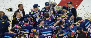 Gut lief's in der letzten Spielzeit. Die Eisbären konnten ihren achten Meistertitel bejubeln.