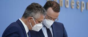 RKI-Chef Wieler und Bundesgesundheitsminister Spahn beraten zur aktuellen Corona-Lage.