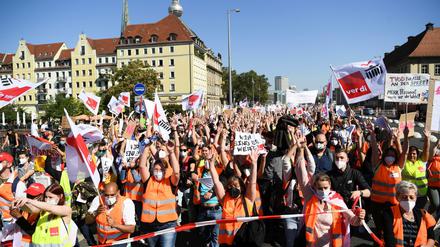 Protestzug der Streikenden aus Charité and Vivantes-Kliniken am Donnerstag.