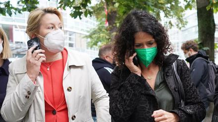 Franziska Giffey, Bettina Jarasch und Klaus Lederer, die Spitzenkandidaten von SPD, Grünen und Linken (von links nach rechts). 